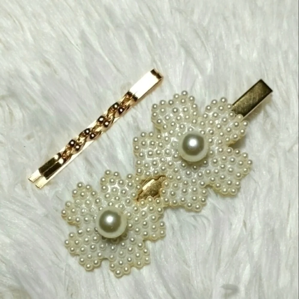 Vintage Golden Pearly Hair Clip Set